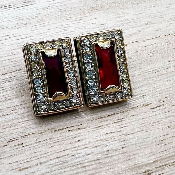 Ruby red rhinestone rectangular elegant fancy post earrings w gold tone backing - Picture 3 of 5